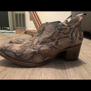 Authentic Freebird shoes - Size 12